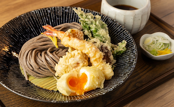 上天盛りつけそば